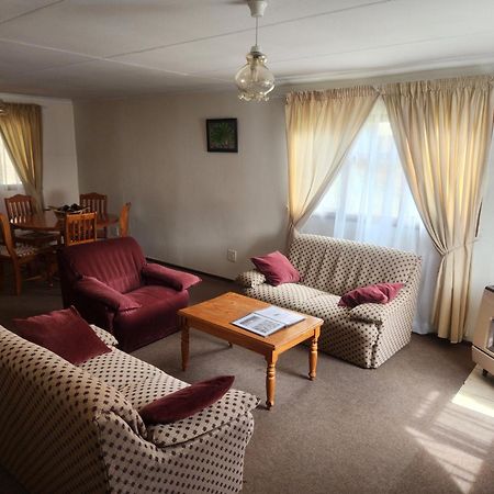 Motebong Lodge Боконг Экстерьер фото